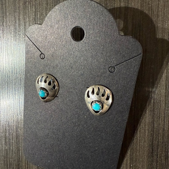 BEAR PAW TURQUOISE STERLING SILVER EARRINGS NAVAJO - Picture 4 of 5